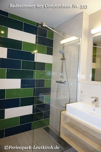 6er-Comforthaus 353 – Badezimmer – Center Parcs Park Allgäu, Foto Nov. 2018
