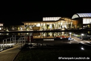 Market Dome bei Nacht – Center Parcs Park Allgäu, Foto Dez. 2018