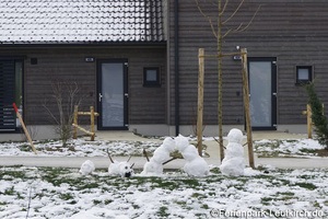 Schneemann vor den Ferienhäusern – Center Parcs Park Allgäu, Foto Dez. 2018