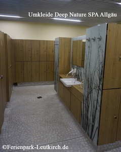 Umkleide im Spa – Center Parcs Park Allgäu, Foto März 2019