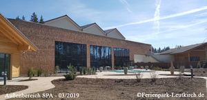 Außenbecken im Spa – Center Parcs Park Allgäu, Foto März 2019