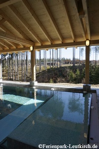 Horizontpool im Deep Nature Spa – Center Parcs Park Allgäu, Foto März 2019