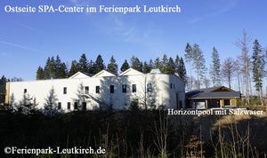 Ostseite Gebäude Deep Nature SPA im Center Parcs Allgäu Ferienpark Leutkirch